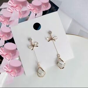 Chic Gold Bow Drop Earrings